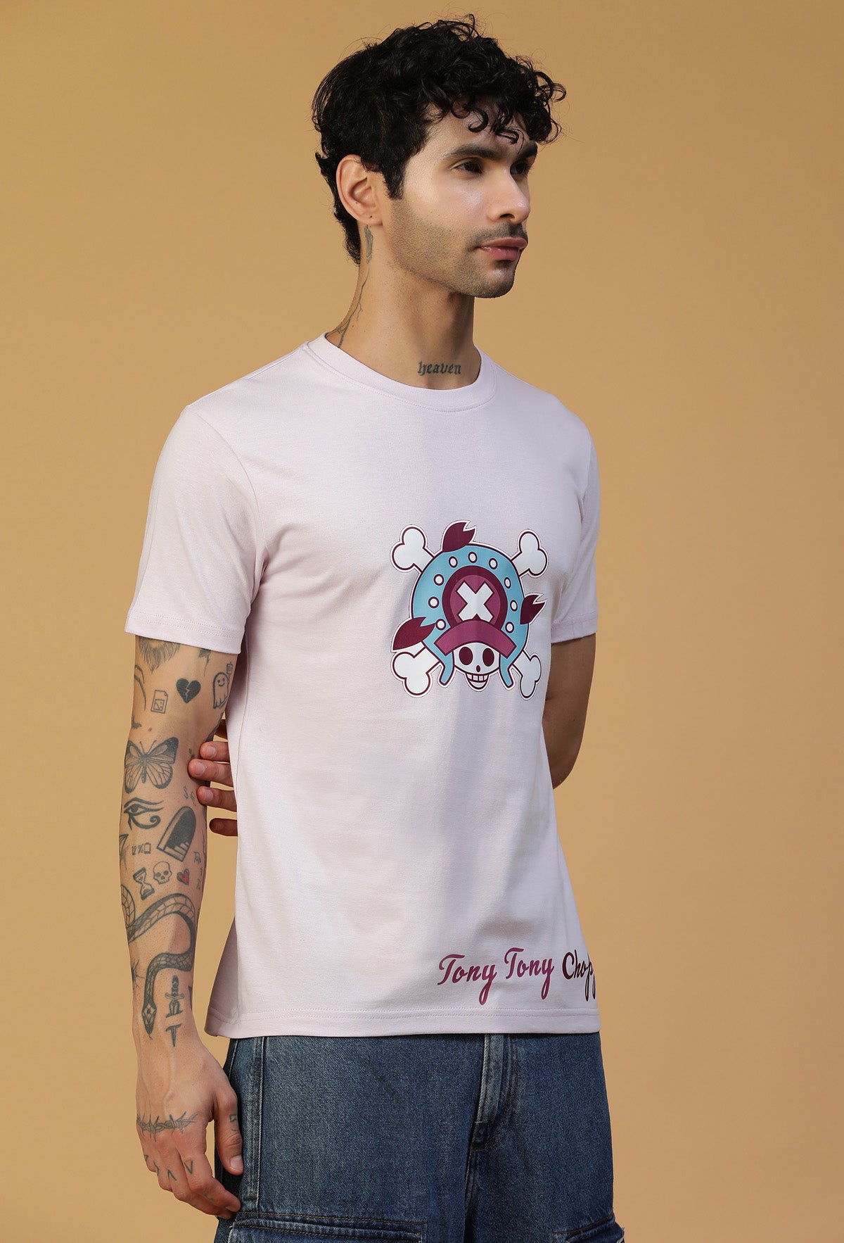 Regular Fit One piece Character Tony Tony Chopper Lavender T-Shirt.