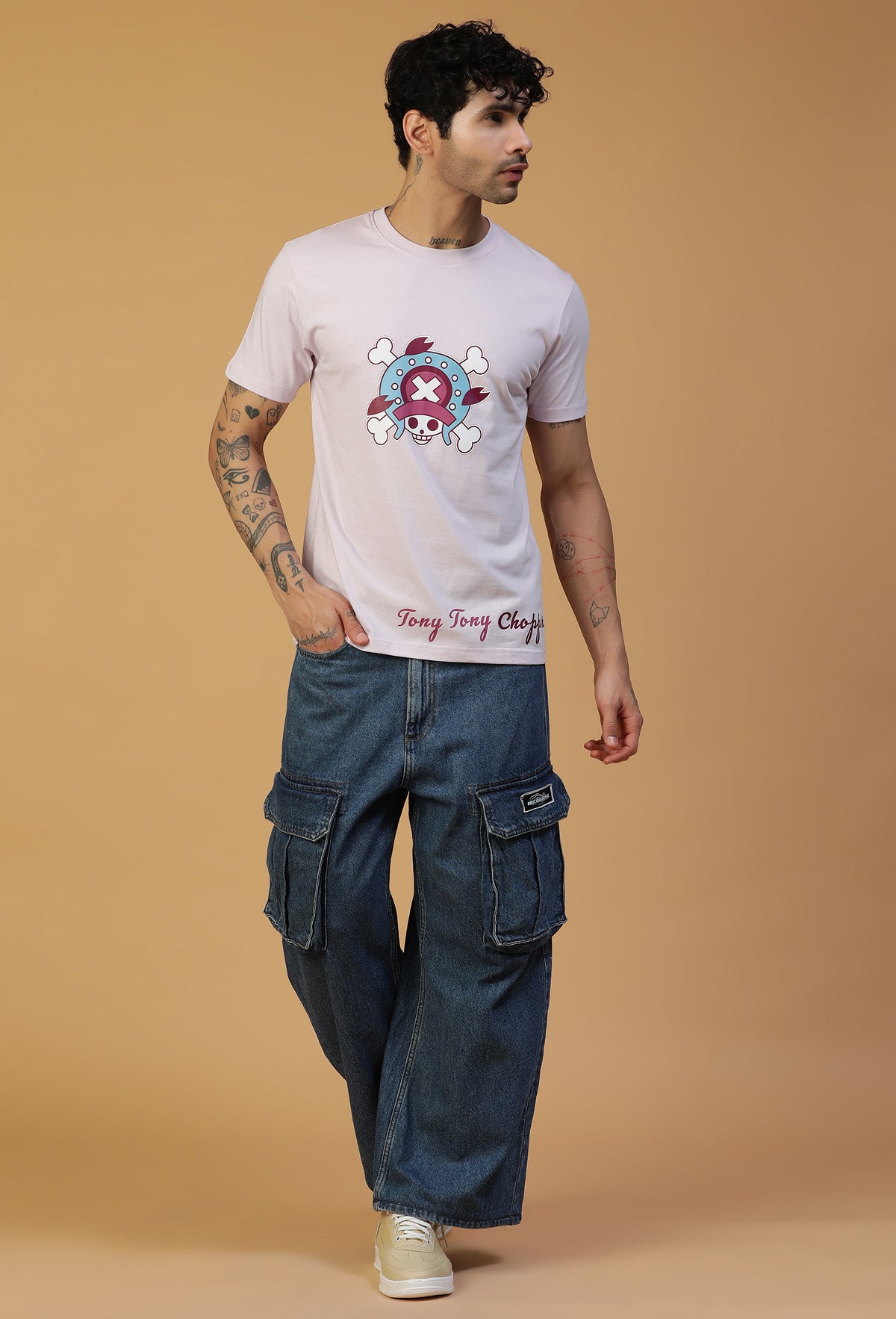 Regular Fit One piece Character Tony Tony Chopper Lavender T-Shirt.