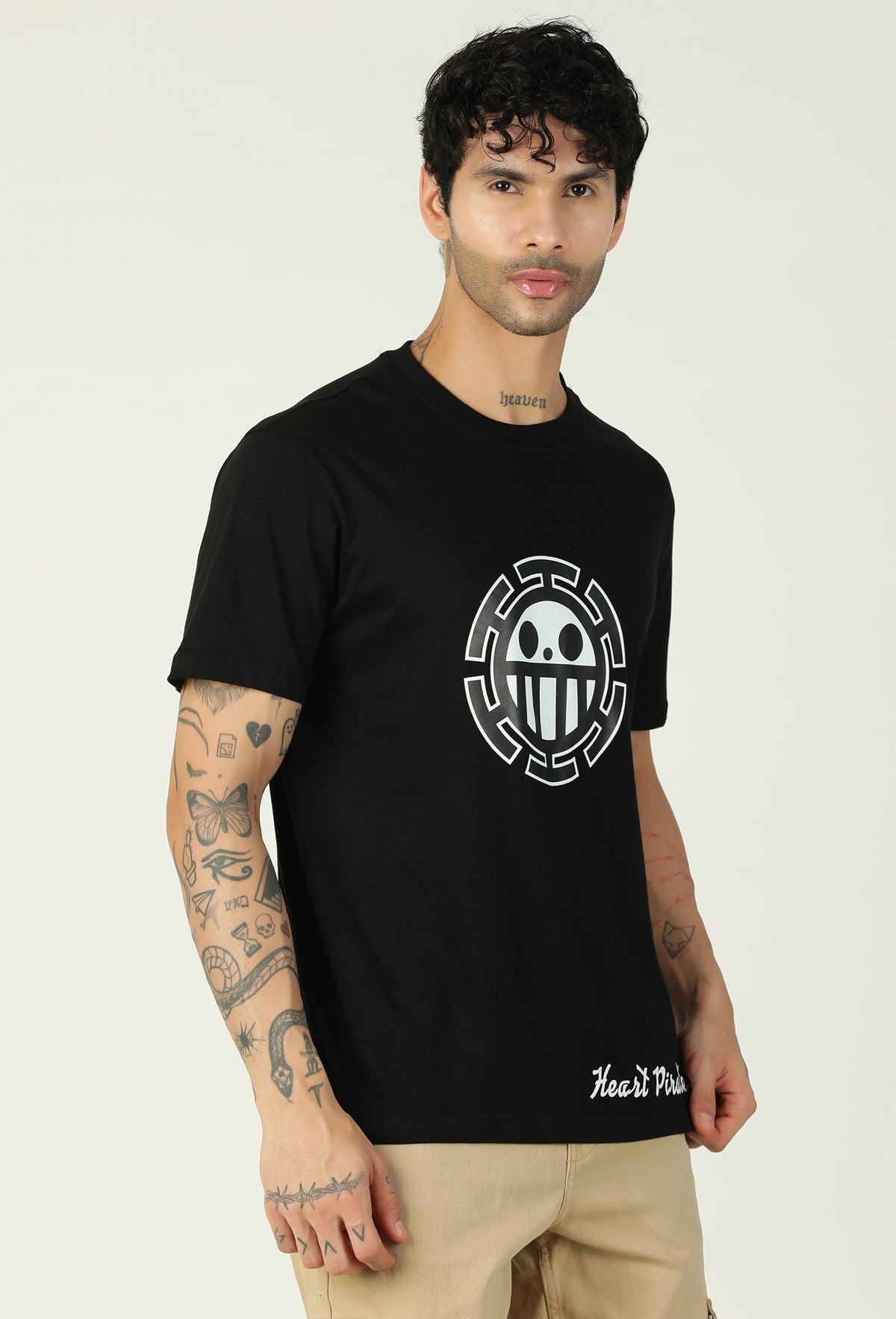 One Piece Heart Pirate Symbol Black Regular Fit Printed T-Shirt.