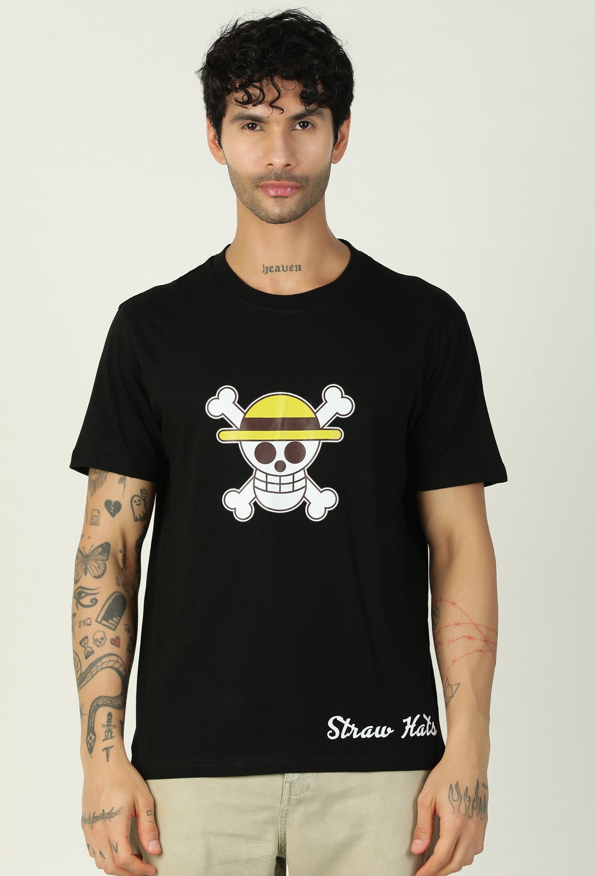 One Piece Straw Hat Pirates Black Regular Fit Printed T-Shirt.